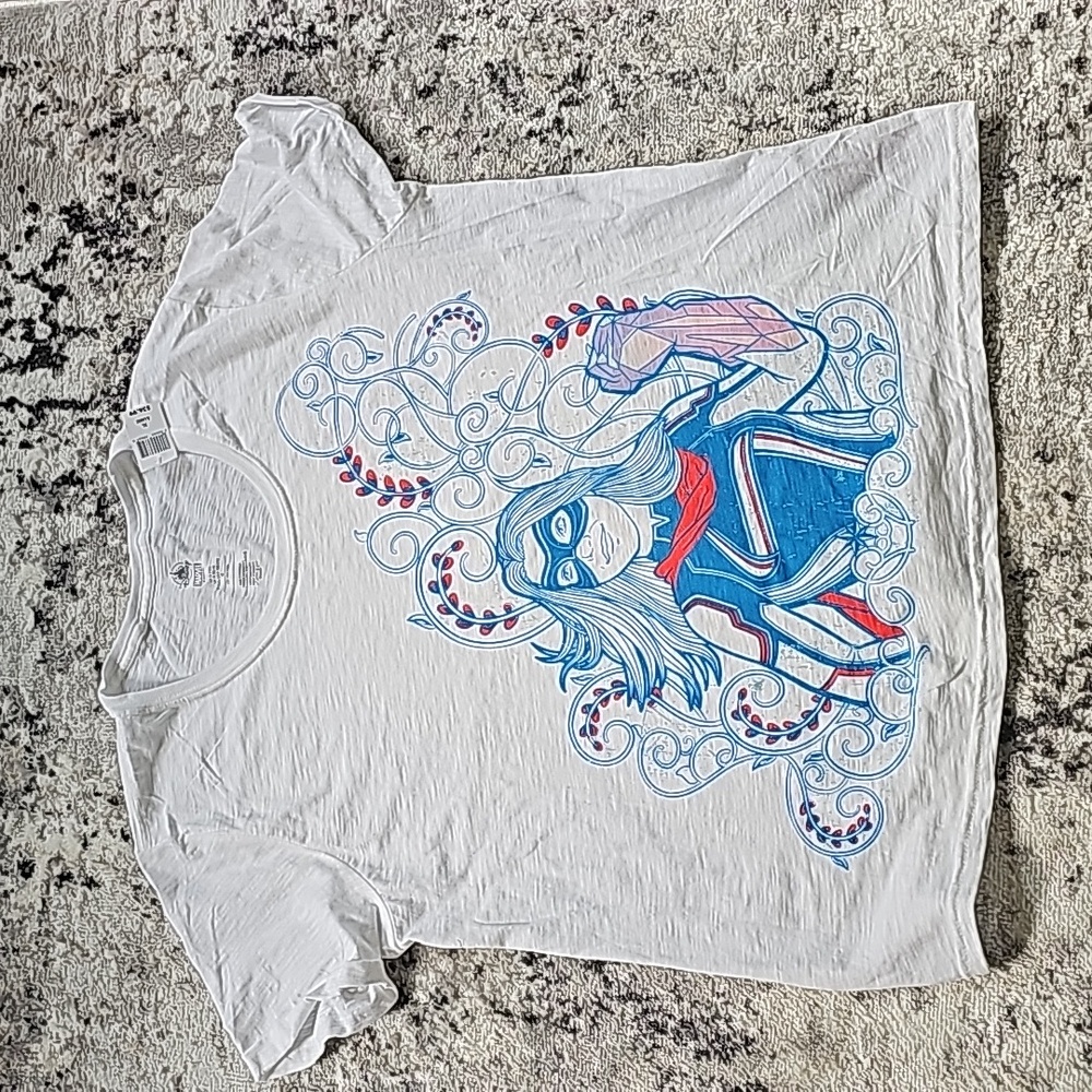 Nwt Ms. Marvel Disney T-shirt size XL